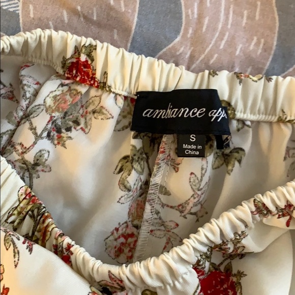 Floral Shorts - Picture 2 of 3